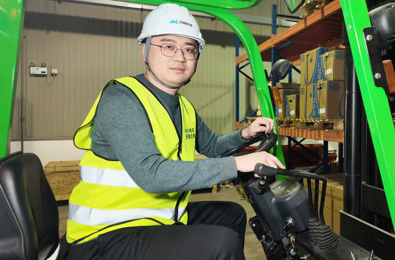 迈腾机电维修团队